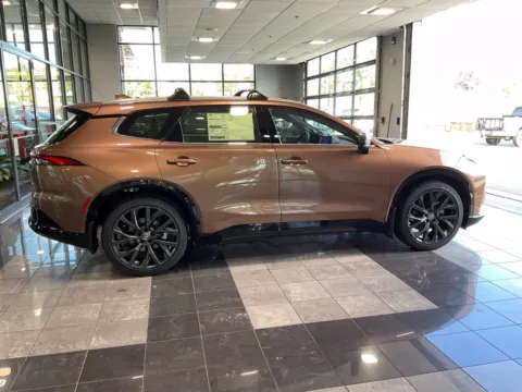 More photos of 2026 Toyota Crown Signia Limited at Jay Wolfe Toyota, MO