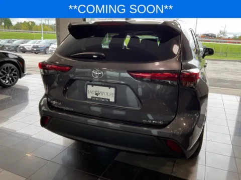 More photos of 2022 Toyota Highlander XLE at Jay Wolfe Toyota, MO
