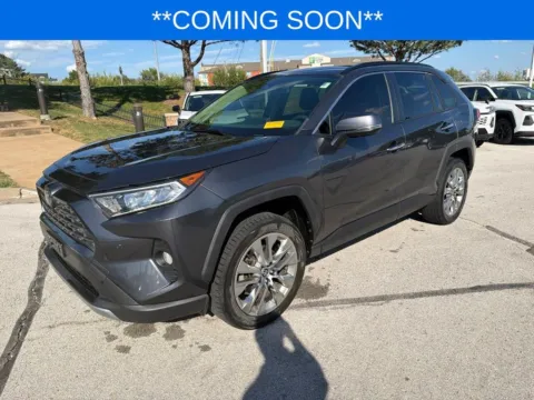 Gray 2021 Toyota RAV4 Limited for sale in Kansas City, MO