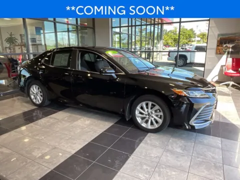 Black 2022 Toyota Camry LE for sale in Kansas City, MO
