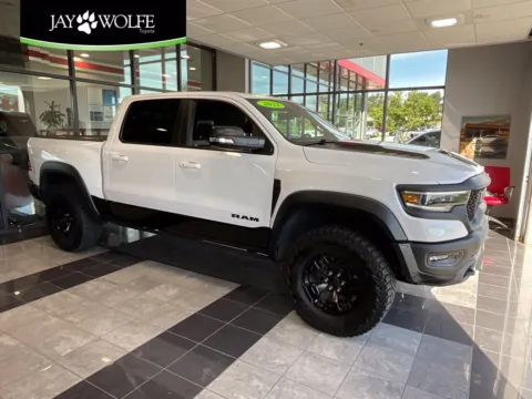 White 2022 Ram 1500 TRX for sale in Kansas City, MO