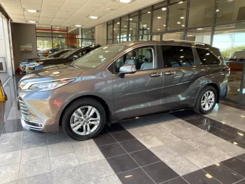 Another view of 2023 Toyota Sienna Limited for sale in Kansas City, MO at Jay Wolfe Toyota