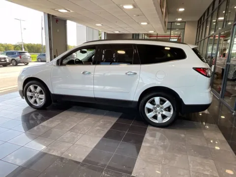 More photos of 2016 Chevrolet Traverse LT at Jay Wolfe Toyota, MO