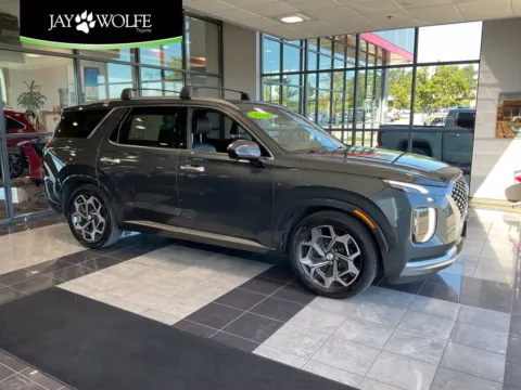 Gray 2022 Hyundai Palisade Calligraphy for sale in Kansas City, MO