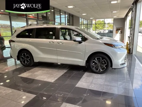 Unknown 2026 Toyota Sienna Platinum for sale in Kansas City, MO