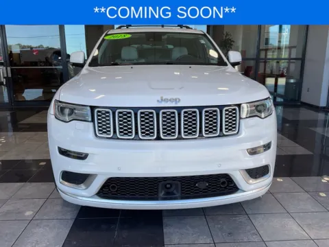 Photos of 2018 Jeep Grand Cherokee Summit for sale in Kansas City, MO at Jay Wolfe Toyota