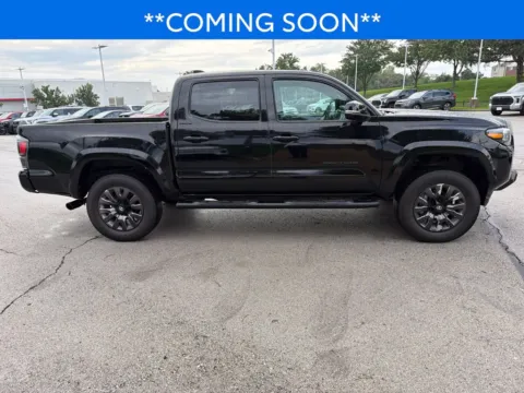 More photos of 2023 Toyota Tacoma Limited at Jay Wolfe Toyota, MO
