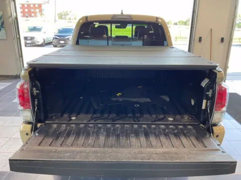 More photos of 2019 Toyota Tacoma Limited at Jay Wolfe Toyota, MO