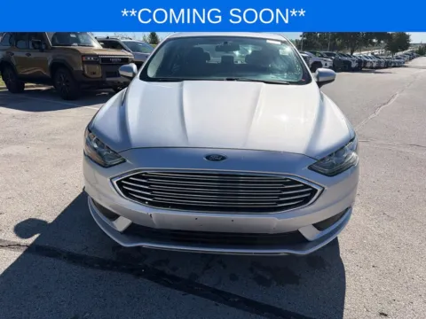Photos of 2018 Ford Fusion Hybrid SE for sale in Kansas City, MO at Jay Wolfe Toyota