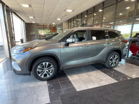 Another view of 2026 Toyota Highlander XLE for sale in Kansas City, MO at Jay Wolfe Toyota