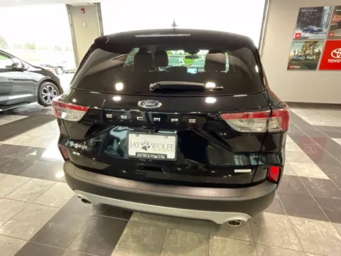 More photos of 2020 Ford Escape SE at Jay Wolfe Toyota, MO