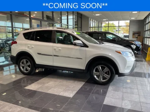 White 2015 Toyota RAV4 XLE for sale in Kansas City, MO