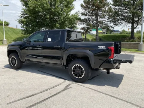 More photos of 2025 Toyota Tacoma TRD Off-Road at Jay Wolfe Toyota, MO
