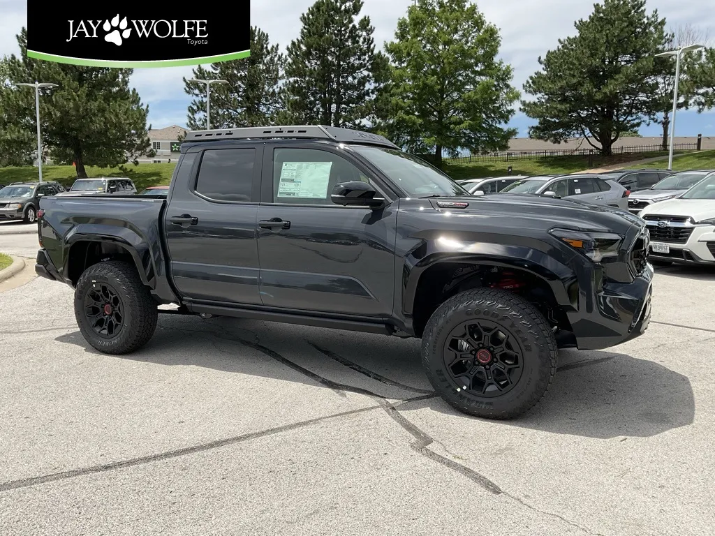 Black 2025 Toyota Tacoma Hybrid TRD Pro for sale in Kansas City, MO