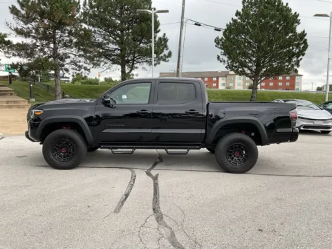 More photos of 2022 Toyota Tacoma TRD Pro at Jay Wolfe Toyota, MO