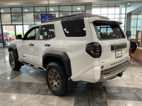 More photos of 2025 Toyota 4Runner i-FORCE MAX Hybrid Trailhunter at Jay Wolfe Toyota, MO