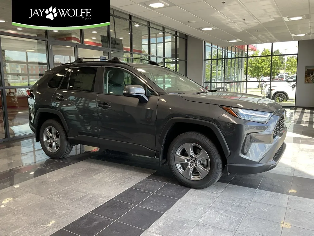 2025 Toyota RAV4 XLE for sale in Kansas City, MO