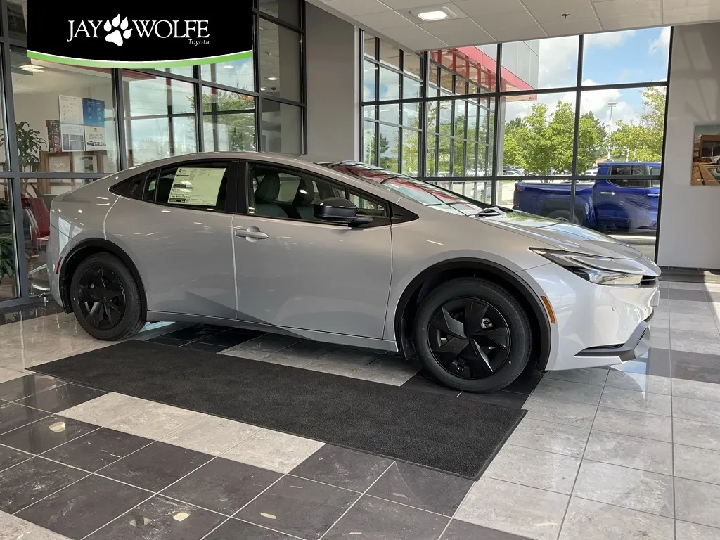 2025 Toyota Prius LE for sale in Kansas City, MO