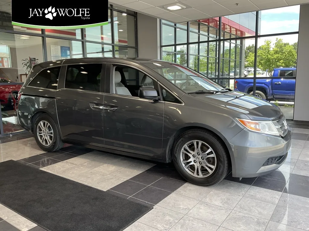 Gray 2013 Honda Odyssey EX for sale in Kansas City, MO