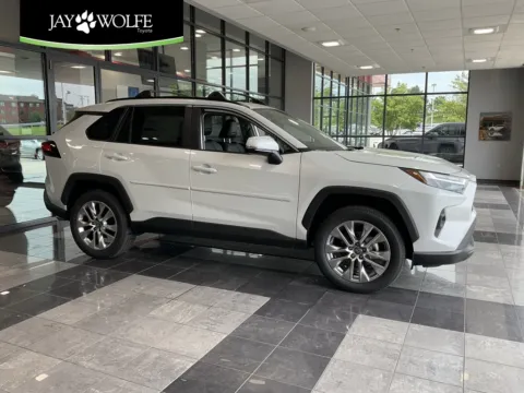 Unknown 2025 Toyota RAV4 XLE Premium for sale in Kansas City, MO