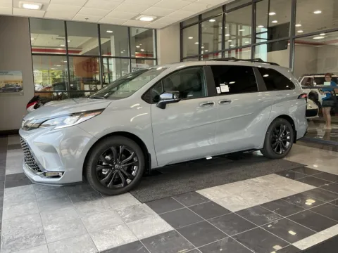 Another view of 2025 Toyota Sienna XSE for sale in Kansas City, MO at Jay Wolfe Toyota