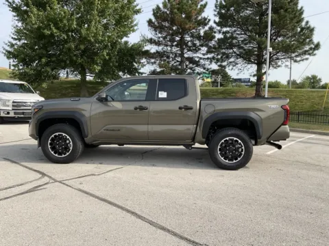 More photos of 2025 Toyota Tacoma Hybrid TRD Off Road at Jay Wolfe Toyota, MO