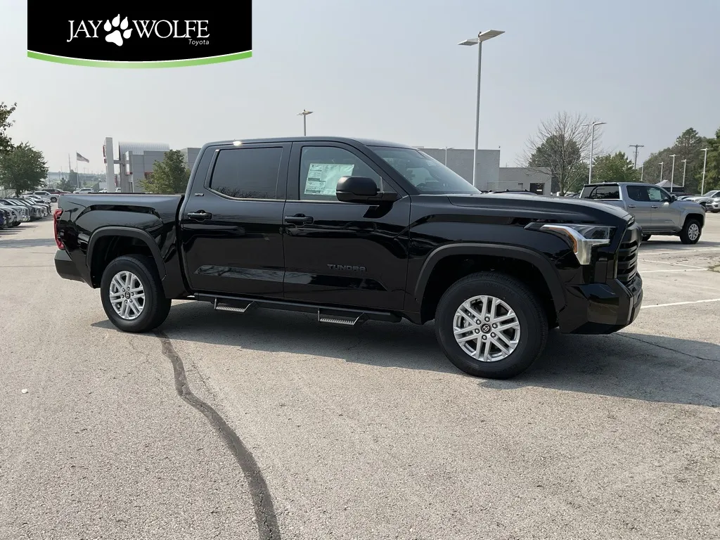 Black 2025 Toyota Tundra SR5 for sale in Kansas City, MO