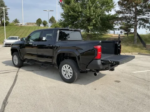 More photos of 2025 Toyota Tacoma SR at Jay Wolfe Toyota, MO