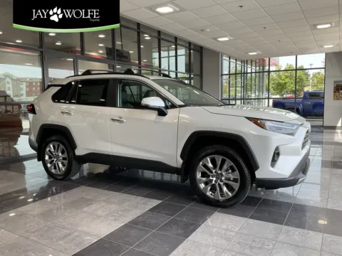 Unknown 2025 Toyota RAV4 Limited for sale in Kansas City, MO
