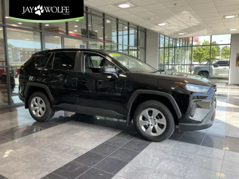 Black 2022 Toyota RAV4 LE for sale in Kansas City, MO
