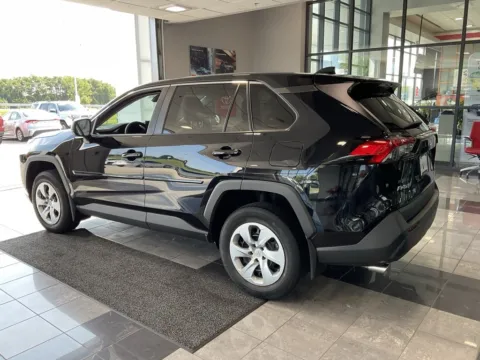 More photos of 2022 Toyota RAV4 LE at Jay Wolfe Toyota, MO