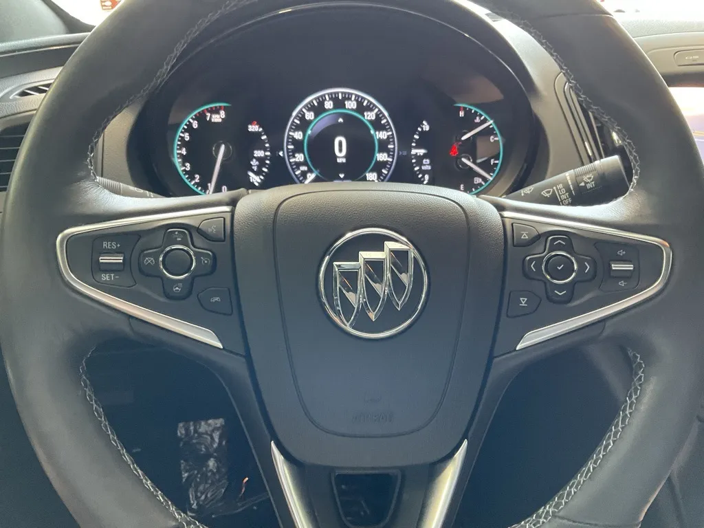 2016 Buick Regal GS photo 4