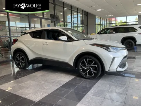 White 2020 Toyota C-HR XLE for sale in Kansas City, MO