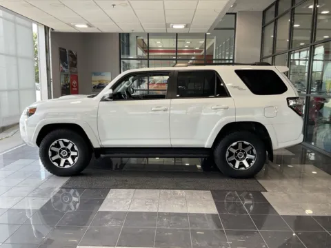 More photos of 2024 Toyota 4Runner TRD Off-Road at Jay Wolfe Toyota, MO