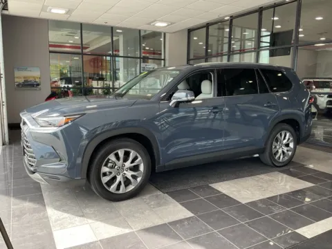 Another view of 2024 Toyota Grand Highlander Limited for sale in Kansas City, MO at Jay Wolfe Toyota