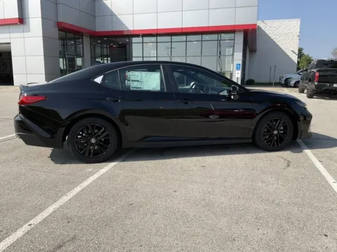 More photos of 2025 Toyota Camry SE at Jay Wolfe Toyota, MO