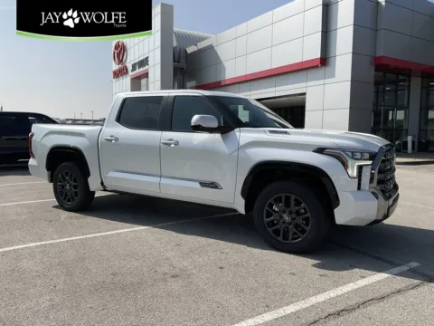 Unknown 2026 Toyota Tundra Platinum for sale in Kansas City, MO