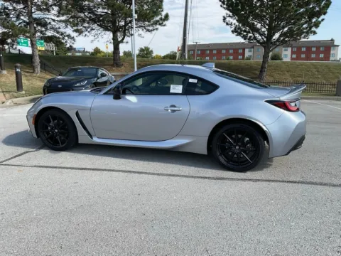 More photos of 2025 Toyota GR86 Premium at Jay Wolfe Toyota, MO