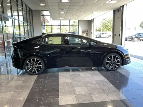 More photos of 2026 Toyota Prius Plug-in XSE Premium at Jay Wolfe Toyota, MO