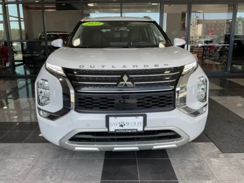 Photos of 2023 Mitsubishi Outlander PHEV SEL for sale in Kansas City, MO at Jay Wolfe Toyota