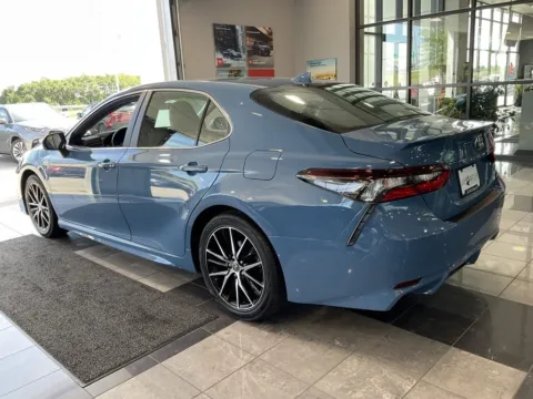 More photos of 2023 Toyota Camry SE at Jay Wolfe Toyota, MO