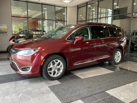 Another view of 2017 Chrysler Pacifica Touring L for sale in Kansas City, MO at Jay Wolfe Toyota