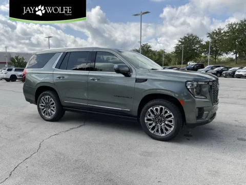 Green 2023 GMC Yukon Denali Ultimate for sale in Kansas City, MO