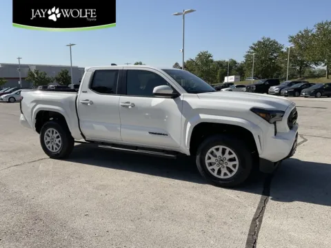 White 2025 Toyota Tacoma SR5 for sale in Kansas City, MO