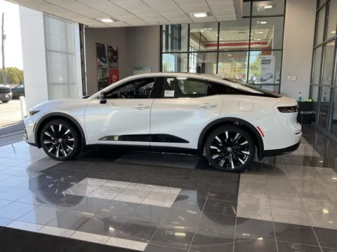 More photos of 2026 Toyota Crown Platinum at Jay Wolfe Toyota, MO