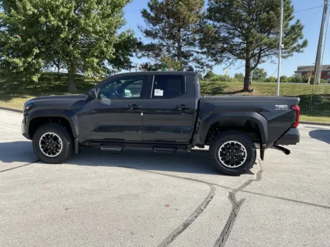 More photos of 2025 Toyota Tacoma TRD Off-Road at Jay Wolfe Toyota, MO