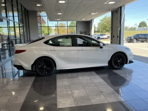 More photos of 2026 Toyota Camry SE at Jay Wolfe Toyota, MO