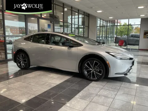 Silver 2024 Toyota Prius Limited for sale in Kansas City, MO