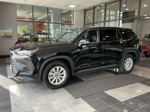 Another view of 2024 Toyota Grand Highlander XLE for sale in Kansas City, MO at Jay Wolfe Toyota