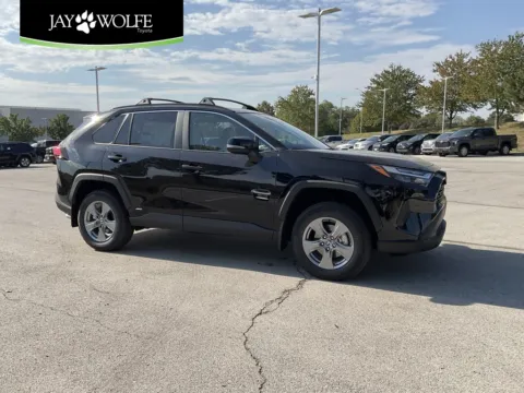 Black 2025 Toyota RAV4 Hybrid XLE for sale in Kansas City, MO